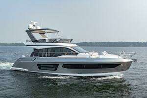 2023 Azimut Fly 53 thumbnail 15