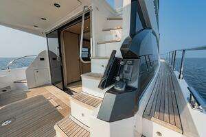 2023 Azimut Fly 53 thumbnail 59