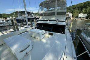 1980 Viking 43 DCMY thumbnail 7