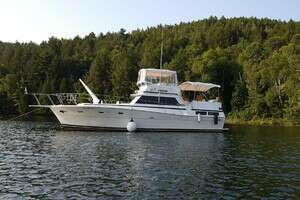 1980 Viking 43 DCMY thumbnail 1