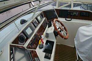 2006 Marquis 65 thumbnail 43