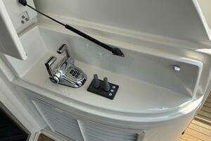 2006 Marquis 65 thumbnail 11