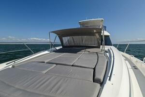 2016 55 Prestige Flybridge - YEE YEE - Foredeck