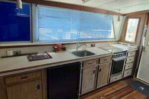 1982 Bertram 38 Convertible thumbnail 19