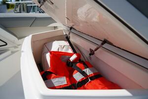 37ft Regulator Yacht For Sale