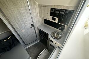 37ft Regulator Yacht For Sale