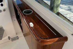 2013 Hunt Yachts Harrier 36 thumbnail 21
