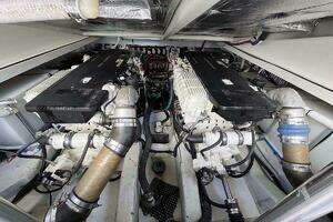 2013 Hunt Yachts Harrier 36 thumbnail 40
