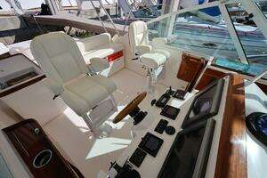 2013 Hunt Yachts Harrier 36 thumbnail 15