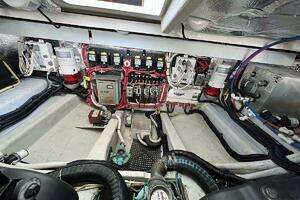 2013 Hunt Yachts Harrier 36 thumbnail 39