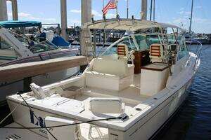 2013 Hunt Yachts Harrier 36 thumbnail 3