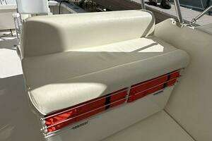 2013 Hunt Yachts Harrier 36 thumbnail 25
