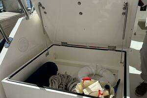 2013 Hunt Yachts Harrier 36 thumbnail 11