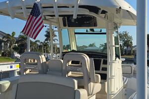 33ft Boston Whaler Yacht For Sale