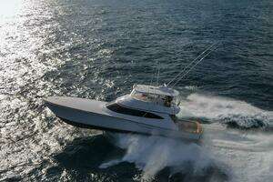 2025 Viking 82 Convertible thumbnail 83
