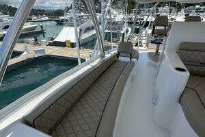 2025 Viking 82 Convertible thumbnail 54