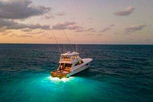 2025 Viking 82 Convertible thumbnail 85