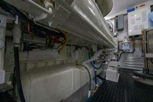 2025 Viking 82 Convertible thumbnail 57