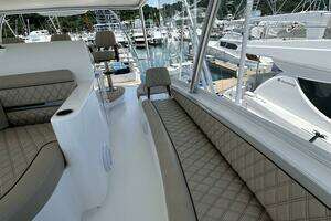 2025 Viking 82 Convertible thumbnail 52