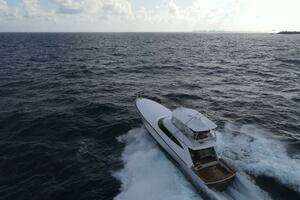 2025 Viking 82 Convertible thumbnail 80