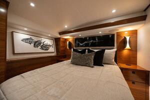 2025 82 Viking Convertible Boujie Starboard Stateroom (4)