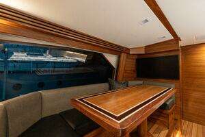 2025 Viking 82 Convertible thumbnail 12