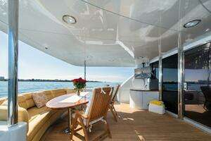2002 Lazzara Yachts thumbnail 13
