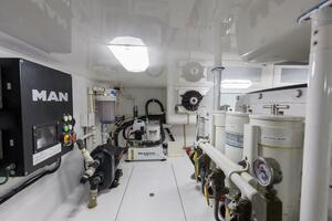 2017 48 Viking Convertible _Reel Petty_ Engine Room (7)