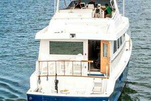 1994 Hatteras Cockpit Motoryacht thumbnail 32