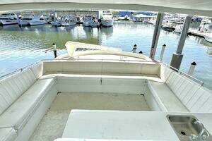 1994 Hatteras Cockpit Motoryacht thumbnail 5