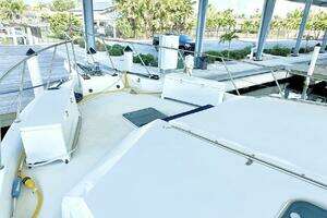 1994 Hatteras Cockpit Motoryacht thumbnail 17