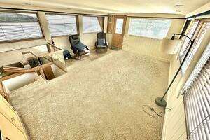 1994 Hatteras Cockpit Motoryacht thumbnail 25