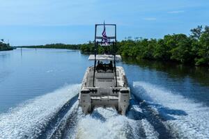 2022 Twin Vee 280 GFX-Profile Stern