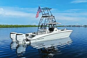 2022 Twin Vee 280 GFX-Profile Stern 3/4 Starboard