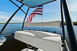 2022 Twin Vee 280 GFX-Tower Seating