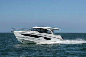  2022 Beneteau Antares Yacht For Sale in St-Mathias Quebec