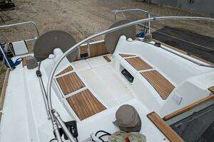 2021 Jeanneau Sun Odyssey 349 thumbnail 13