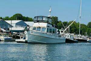 1998 Grand Banks 49 Classic thumbnail 3