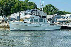 1998 Grand Banks 49 Classic thumbnail 1