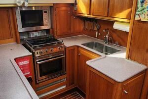 Dawdle 44ft Fantasi Yacht For Sale