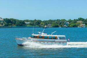 1970 Trumpy Houseboat thumbnail 44