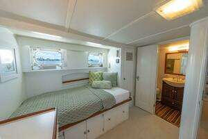 1970 Trumpy Houseboat thumbnail 19