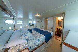 1970 Trumpy Houseboat thumbnail 15