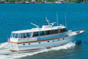 1970 Trumpy Houseboat thumbnail 1