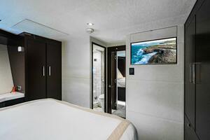 SURPLUS LINES 91ft Hatteras Yacht For Sale