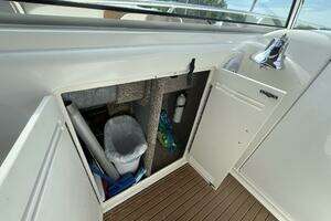 1999 Sea Ray 400 Sundancer thumbnail 22
