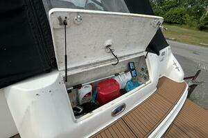 1999 Sea Ray 400 Sundancer thumbnail 11