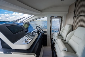 2023 Azimut Fly 68 thumbnail 11
