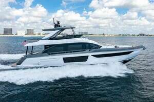 2023 Azimut Fly 68 thumbnail 1
