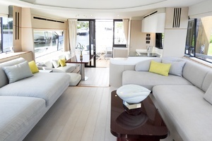 2023 Azimut Fly 68 thumbnail 5